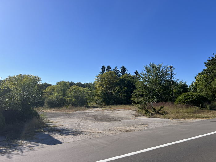 Snow Flake Motel - Sept 4 2024 (newer photo)